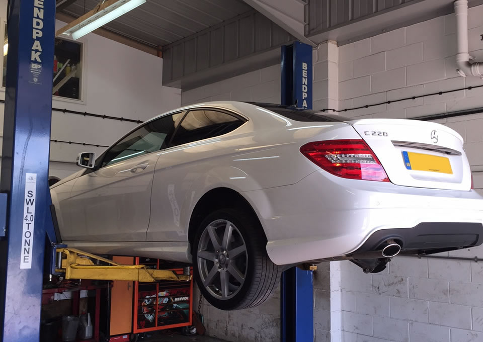 Approved Servicing at Flomar Garage